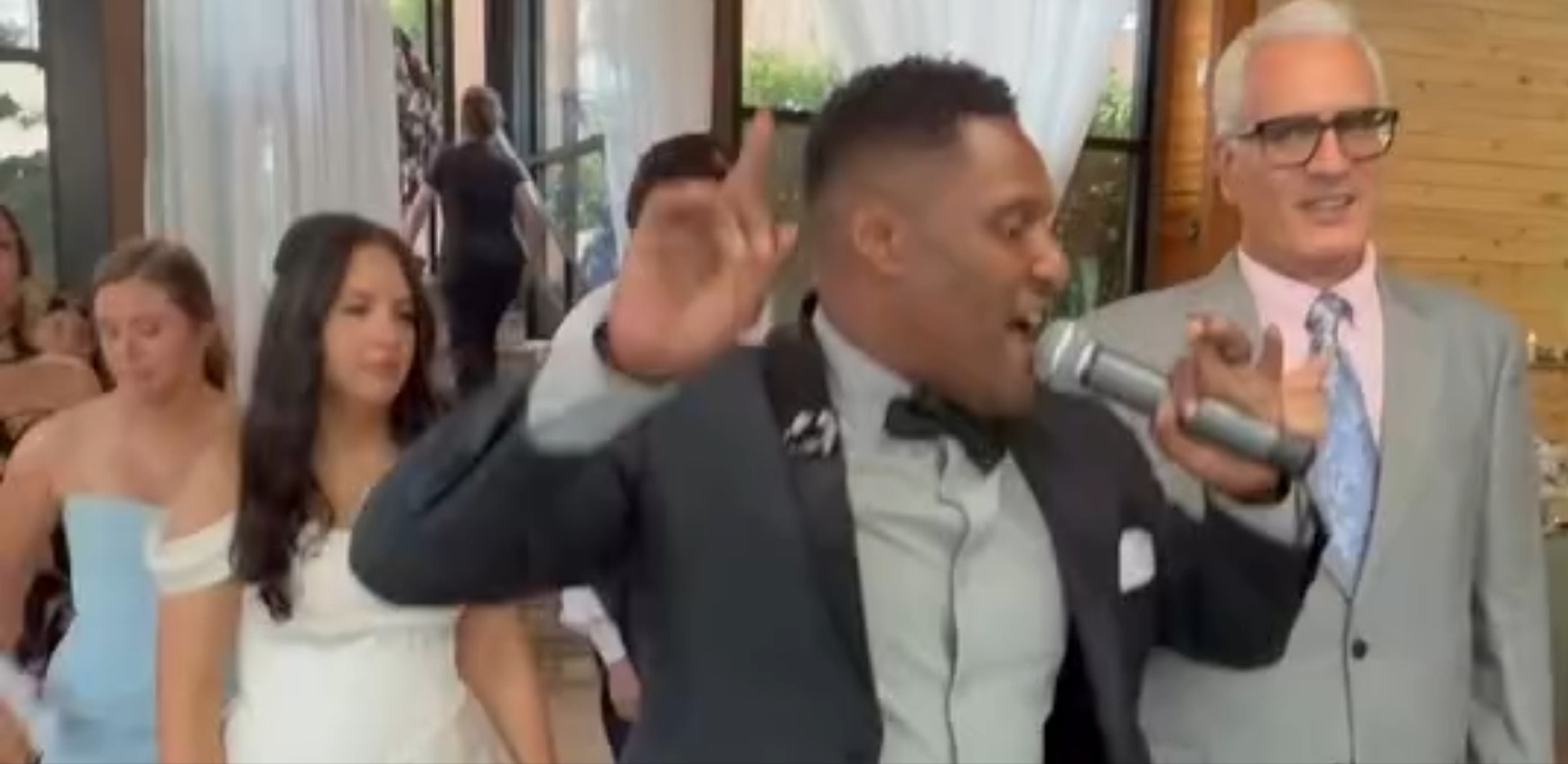 Quincy Bonds Productions Wedding Services